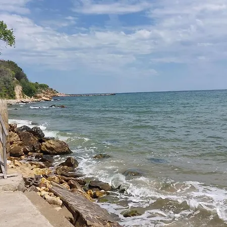 Rose An With The View At The Sea, Svieti Vlas, Bulgaria